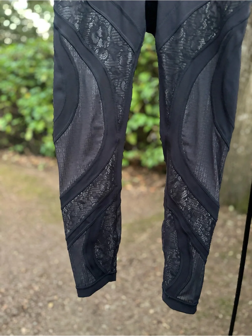 Lululemon Athletica Black Lace Mesh-Panel High-Rise 3/4 Length Leggings